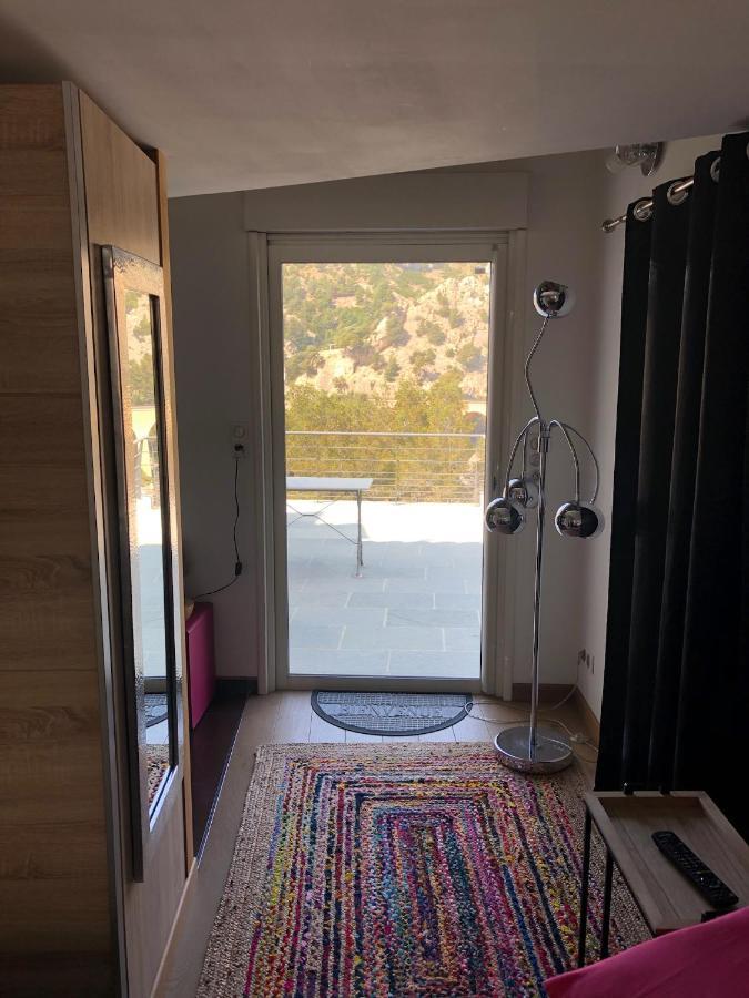 Les Terrasses Des Anthenors Bed & Breakfast Ensues-la-Redonne Exterior photo